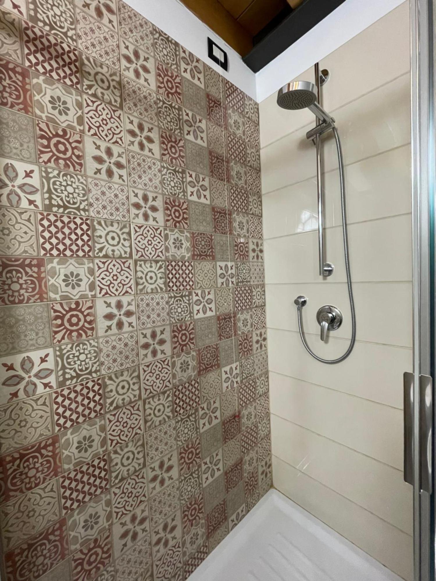 Dimora Rosso San Zeno - Wifi Veloce E Adatto Per Famiglie Verona Ngoại thất bức ảnh