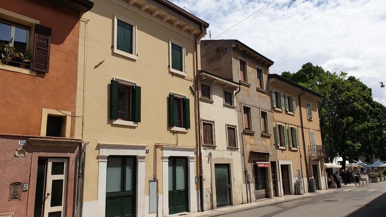 Dimora Rosso San Zeno - Wifi Veloce E Adatto Per Famiglie Verona Ngoại thất bức ảnh